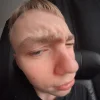 🤨